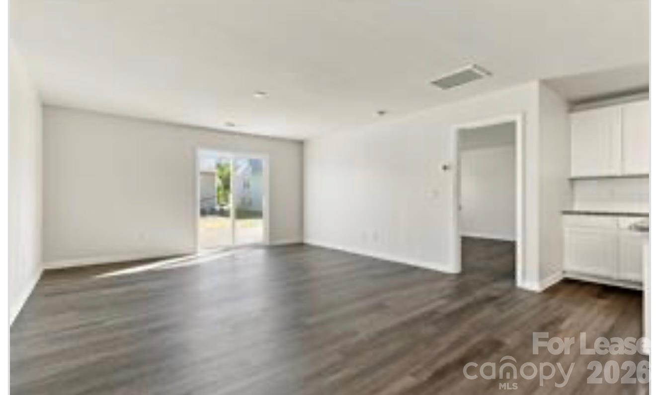 Single Family Residence at 1553 Forkhorn Drive, Monroe, photo 5 of 28
