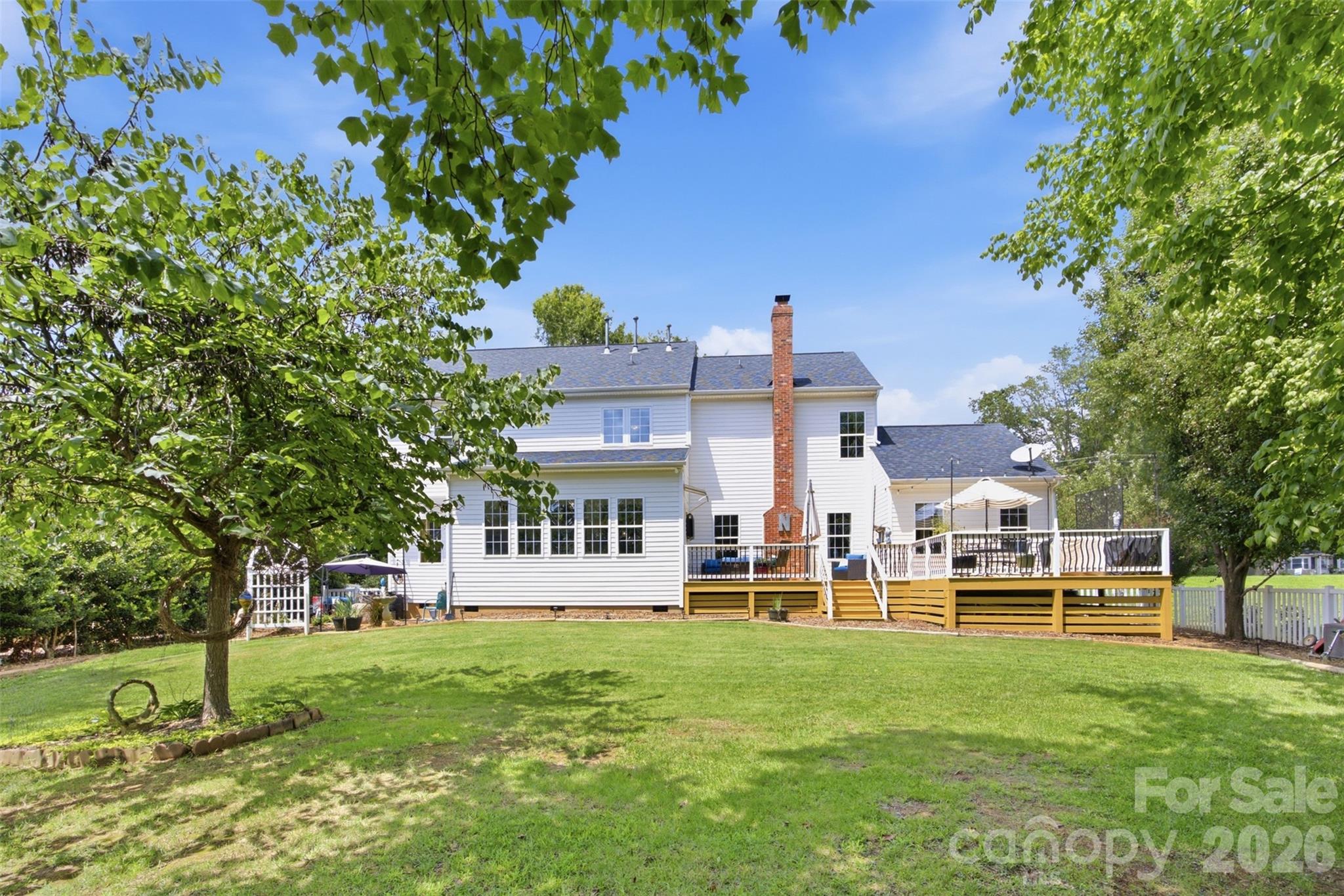 Single Family Residence at 221 Nixon Road, Belmont, photo 4 of 48