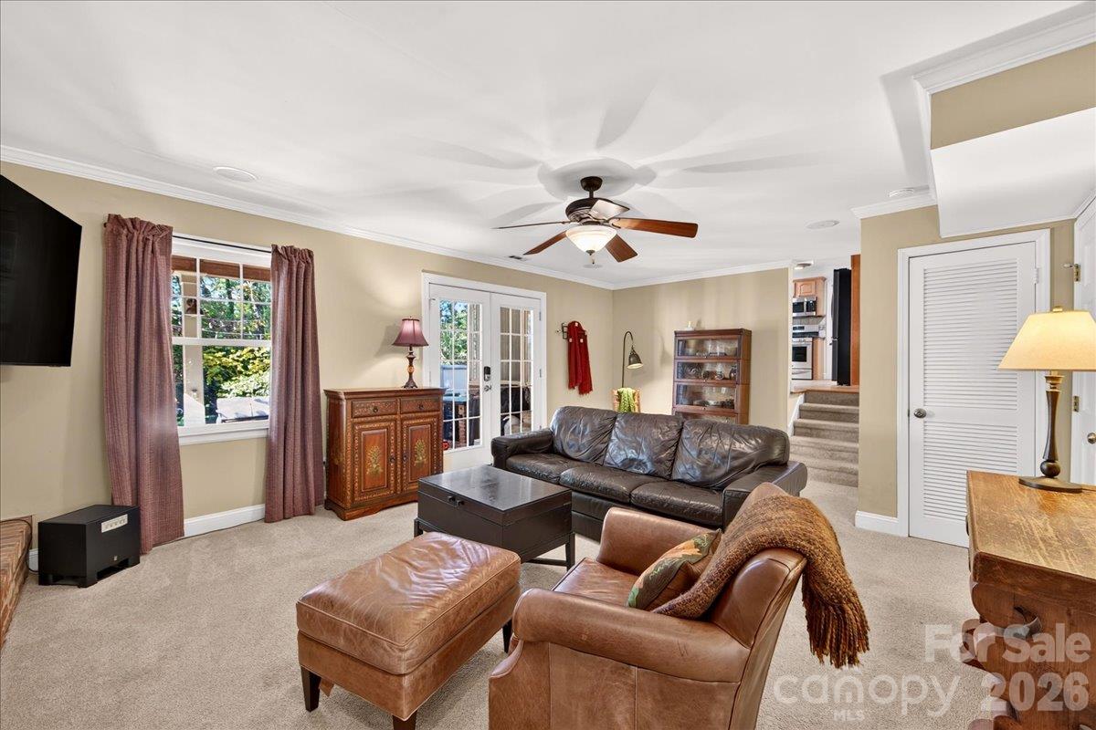 Single Family Residence at 6532 Tall Oaks Trail, Charlotte, photo 9 of 44