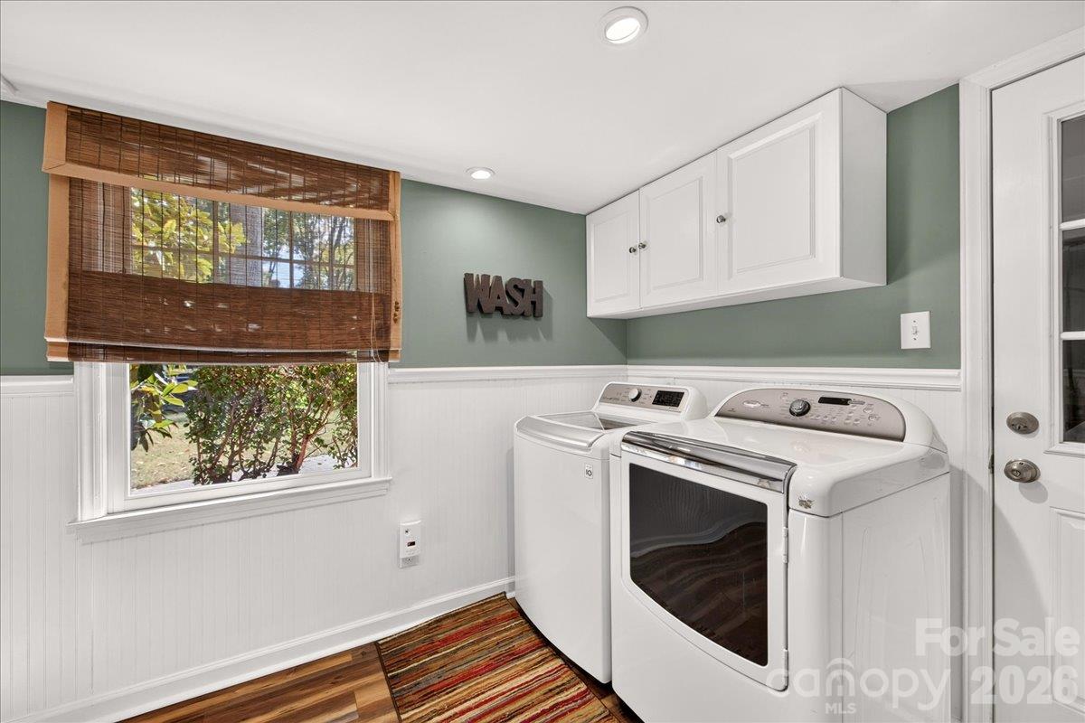 Single Family Residence at 6532 Tall Oaks Trail, Charlotte, photo 11 of 44