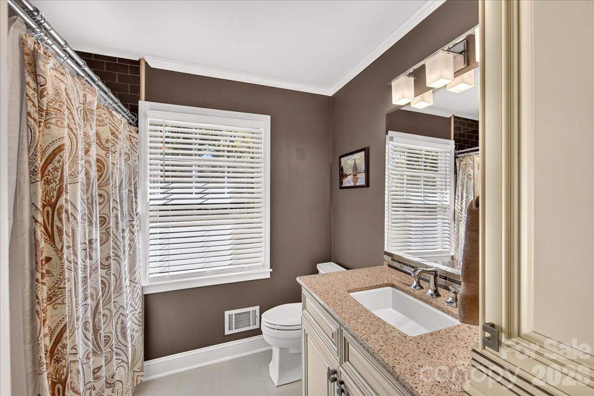 Single Family Residence at 6532 Tall Oaks Trail, Charlotte, photo 32 of 44