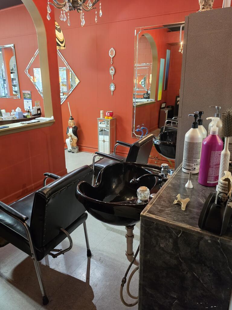 Commercial at 16 East 10th St, Roanoke Rapids NC 27870, photo 4 of 7