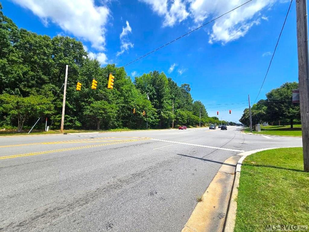 Commercial at 1501 4th Avenue, Roanoke Rapids NC 27870, photo 3 of 6