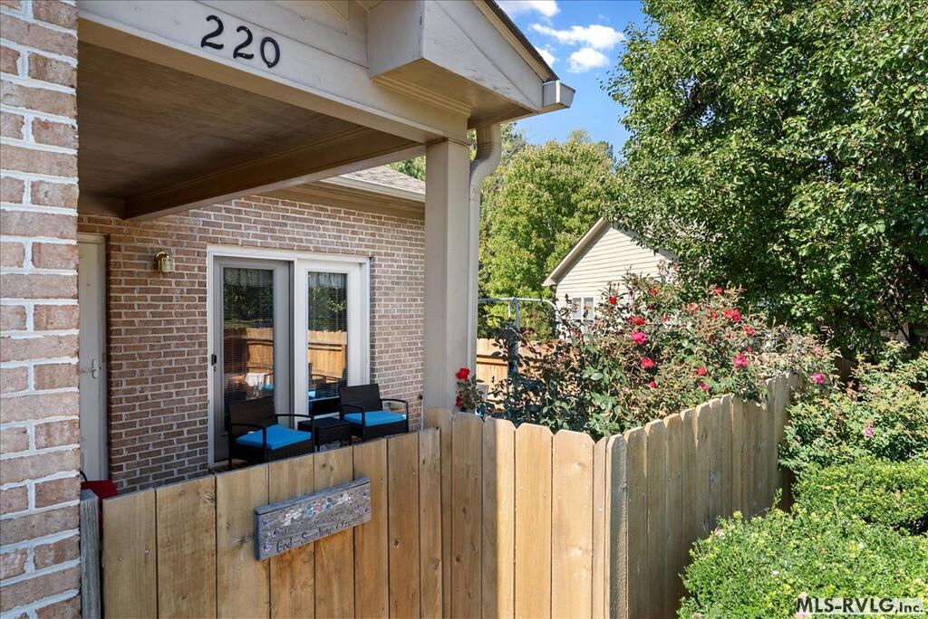 Townhouse/Condo at 220 Beaver Creek Dr., South Hill VA 23970, photo 13 of 41