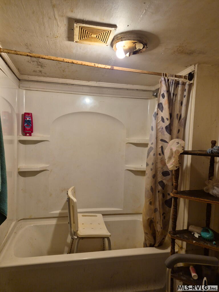 Residential/Vacation at 314 Madison St, Roanoke Rapids NC 27870, photo 4 of 8