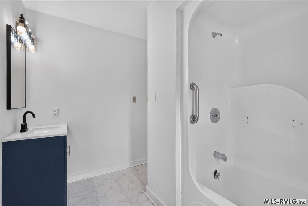 Residential/Vacation at 103 Landfall Court, Roanoke Rapids NC 27870, photo 19 of 48