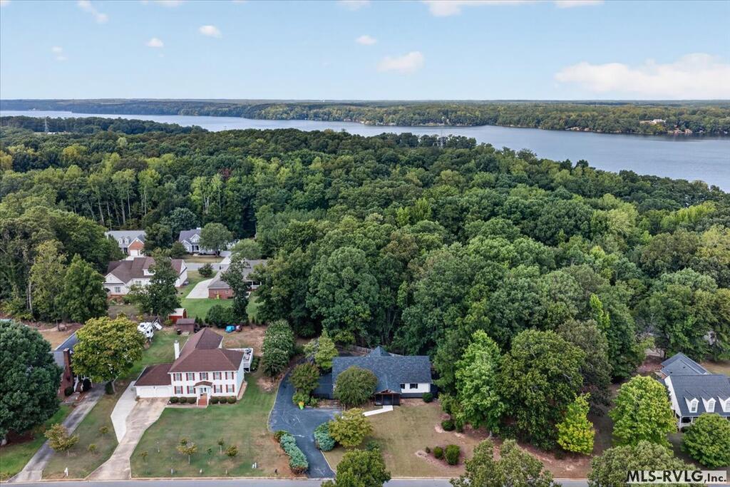 Residential/Vacation at 103 Landfall Court, Roanoke Rapids NC 27870, photo 2 of 48