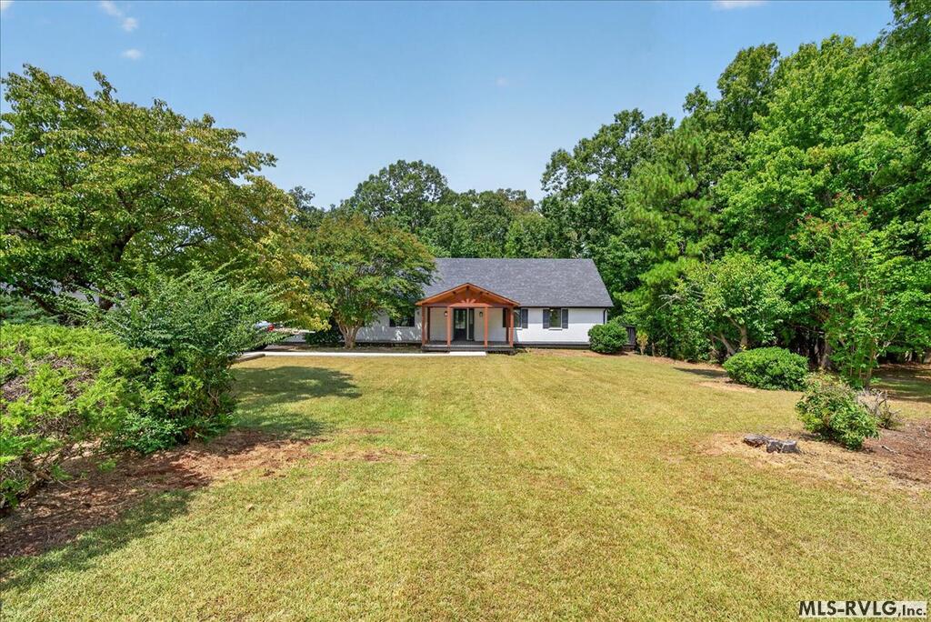 Residential/Vacation at 103 Landfall Court, Roanoke Rapids NC 27870, photo 8 of 48