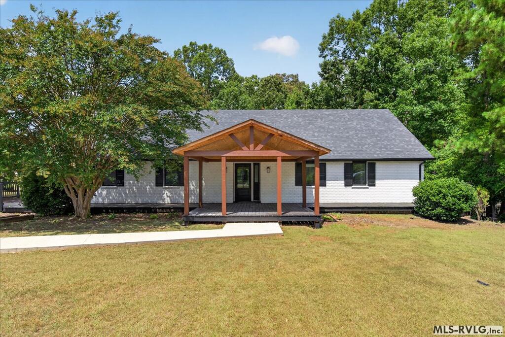 Residential/Vacation at 103 Landfall Court, Roanoke Rapids NC 27870, photo 9 of 48