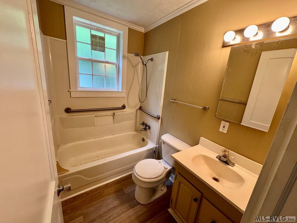284-Bath - 284 Evergreen Road, Clarksville VA 23927
