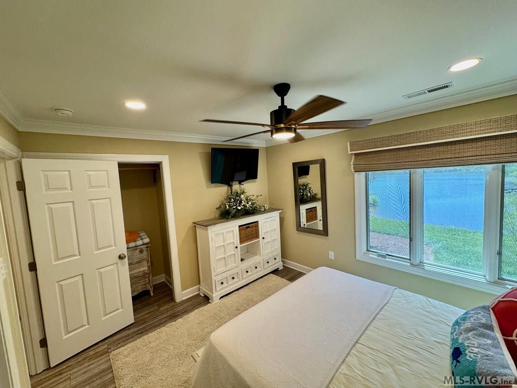 Primary Suite - 12 The Moorings, Clarksville VA 23927