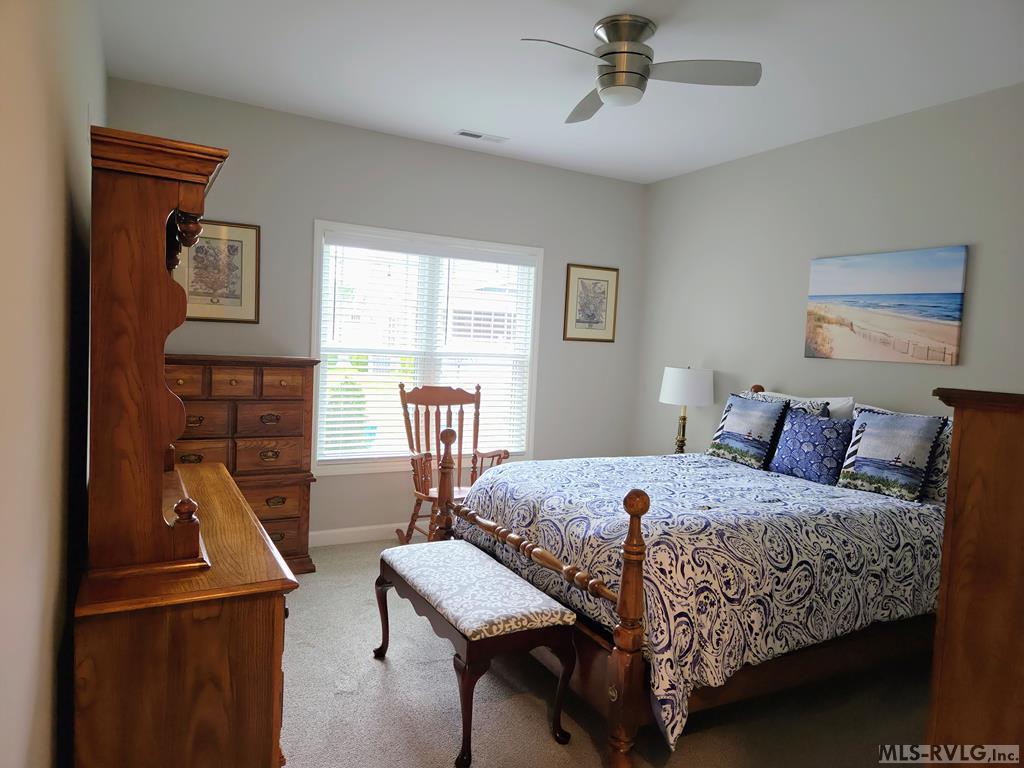 Townhouse/Condo at 107 Savannah Circle, Roanoke Rapids NC 27870, photo 18 of 41