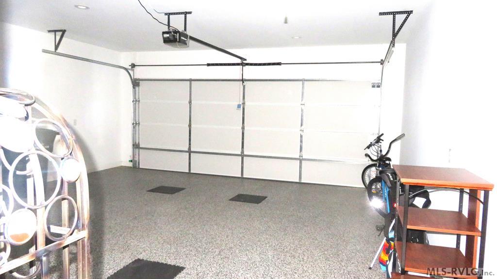 Townhouse/Condo at 107 Savannah Circle, Roanoke Rapids NC 27870, photo 33 of 41