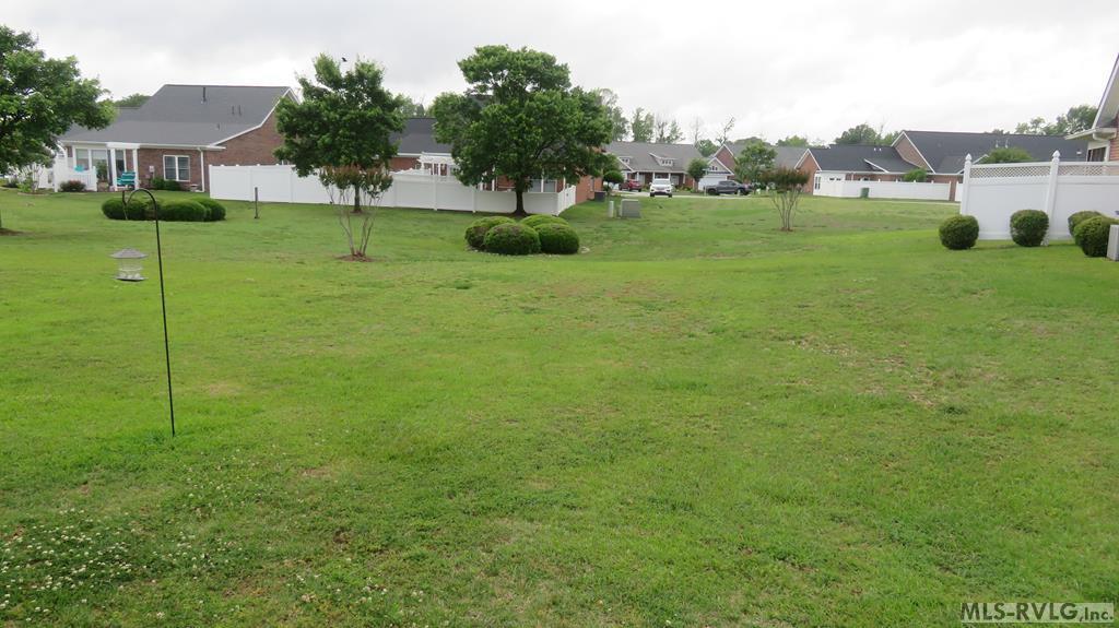 Townhouse/Condo at 107 Savannah Circle, Roanoke Rapids NC 27870, photo 38 of 41