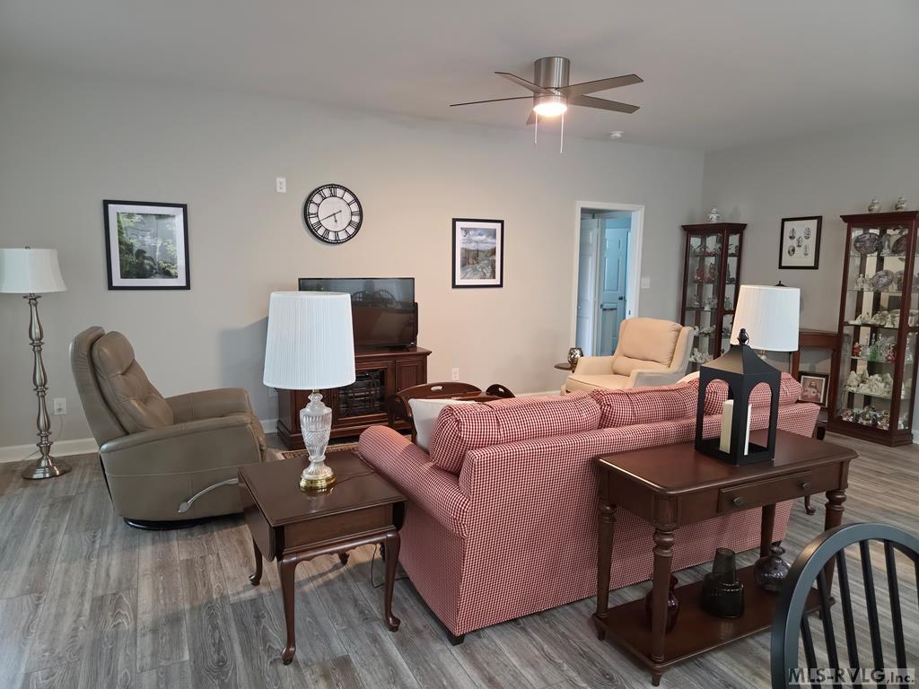 Townhouse/Condo at 107 Savannah Circle, Roanoke Rapids NC 27870, photo 8 of 41