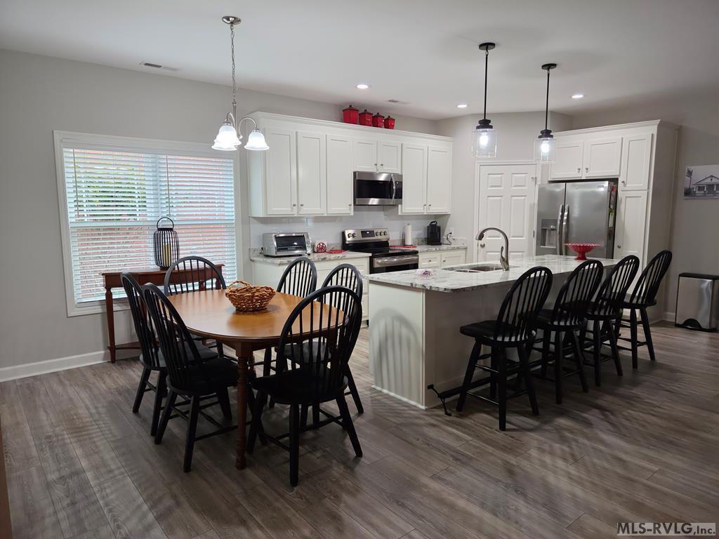 Townhouse/Condo at 107 Savannah Circle, Roanoke Rapids NC 27870, photo 9 of 41