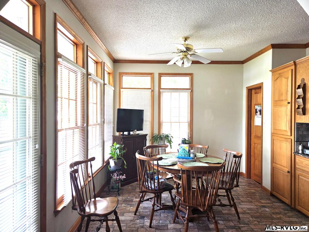 BREAKFAST AREA - 40 Anchor Court, Roanoke Rapids NC 27870