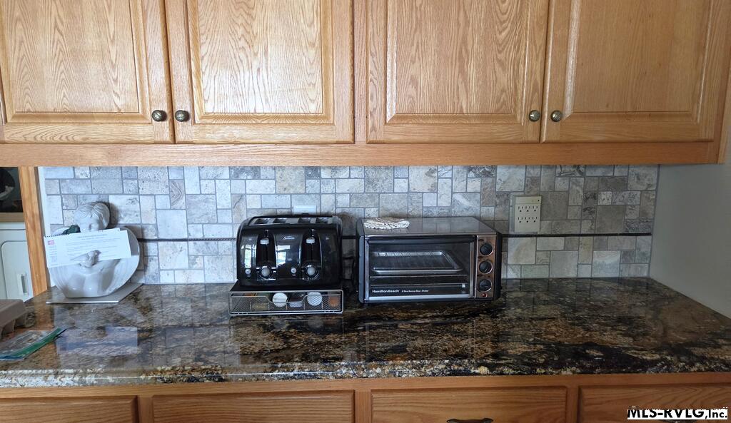 KICTHEN SPLASH GUARD - 40 Anchor Court, Roanoke Rapids NC 27870