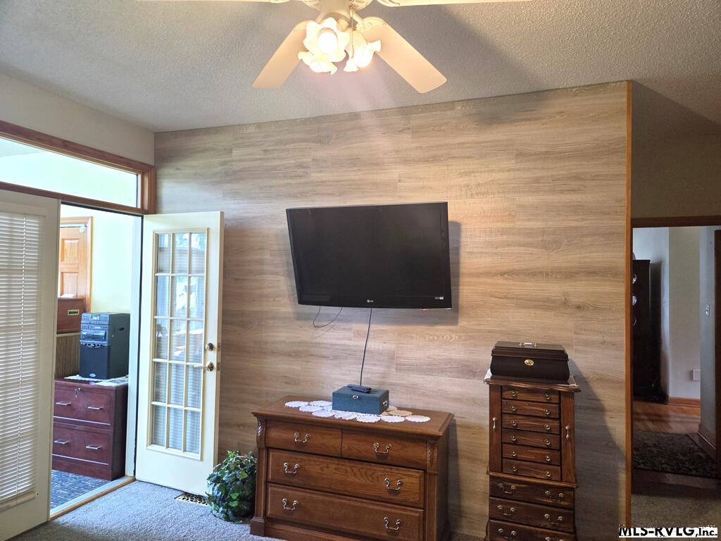 MASTER BEDROOM WOOD TV WALL - 40 Anchor Court, Roanoke Rapids NC 27870