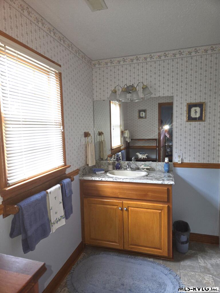 BATHROOM 3 - 40 Anchor Court, Roanoke Rapids NC 27870