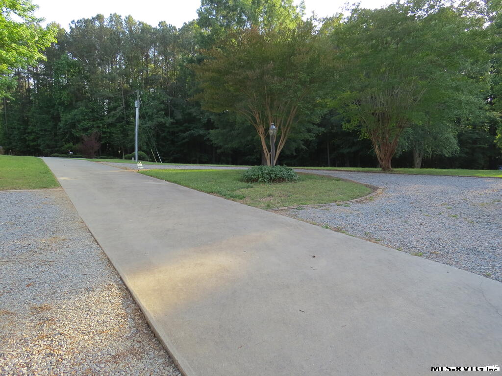 CONCRETE DRIVE - 40 Anchor Court, Roanoke Rapids NC 27870