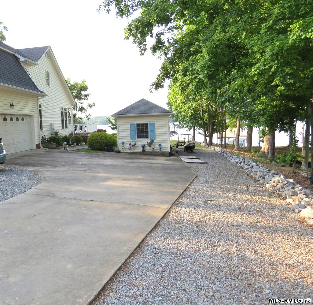 CONCRETE DRIVE - 40 Anchor Court, Roanoke Rapids NC 27870