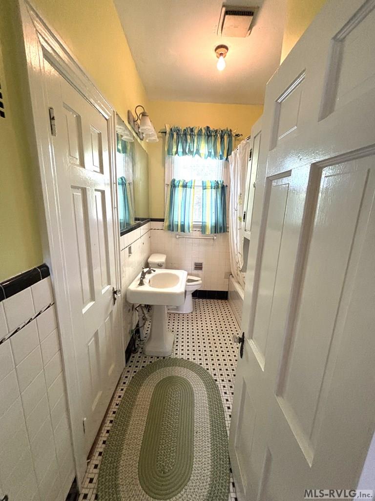 Residential/Vacation at 1117 Hamilton Street, Roanoke Rapids NC 27870, photo 15 of 39