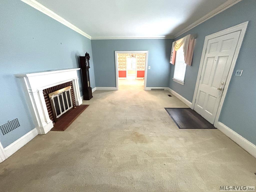 Living room - 1117 Hamilton Street, Roanoke Rapids NC 27870