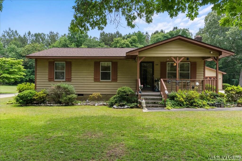 Residential/Vacation at 311 Farley Circle, Roanoke Rapids NC 27870, photo 2 of 27