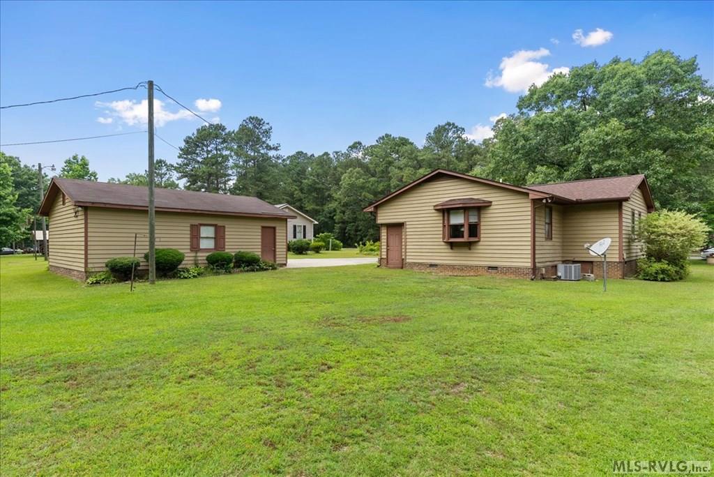 Residential/Vacation at 311 Farley Circle, Roanoke Rapids NC 27870, photo 4 of 27