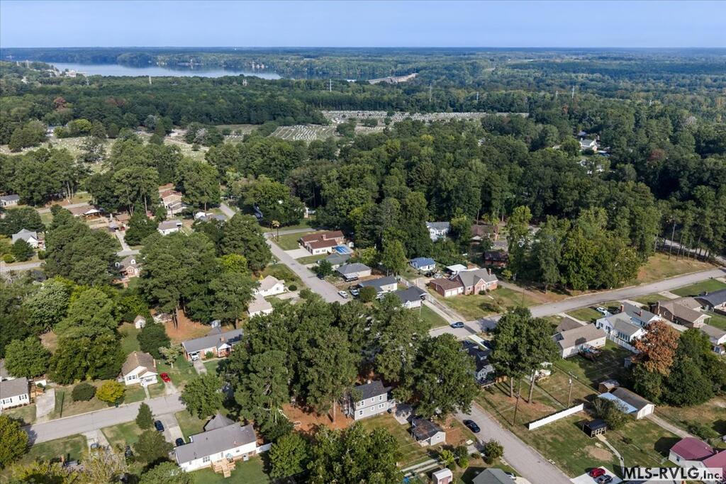 Residential/Vacation at 400 Rapids, Roanoke Rapids NC 27870, photo 4 of 62