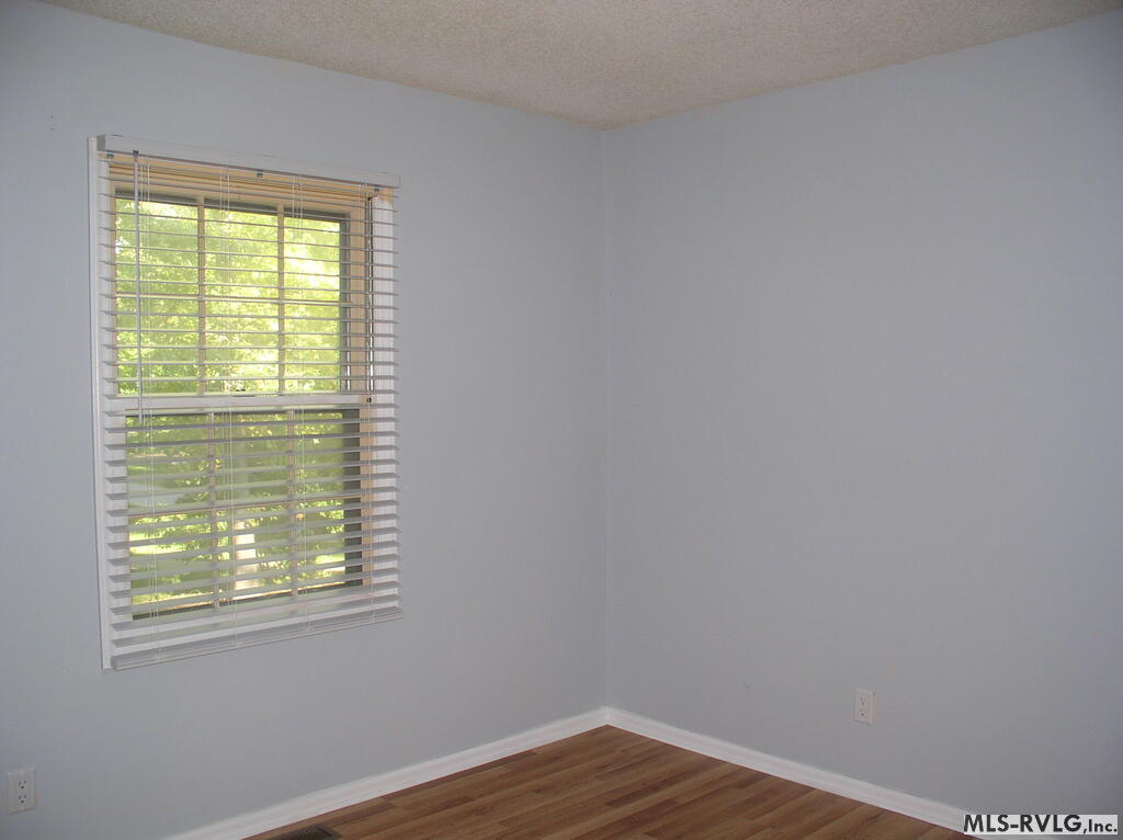 Residential/Vacation at 1818 Brookrun Road, Henderson NC 27536, photo 15 of 47