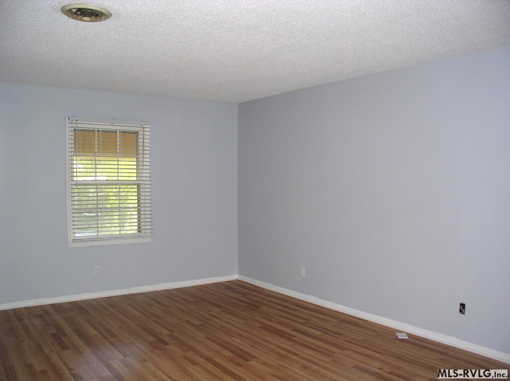 Residential/Vacation at 1818 Brookrun Road, Henderson NC 27536, photo 22 of 47