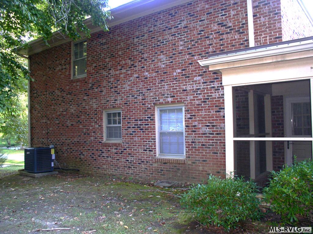 Residential/Vacation at 1818 Brookrun Road, Henderson NC 27536, photo 42 of 47