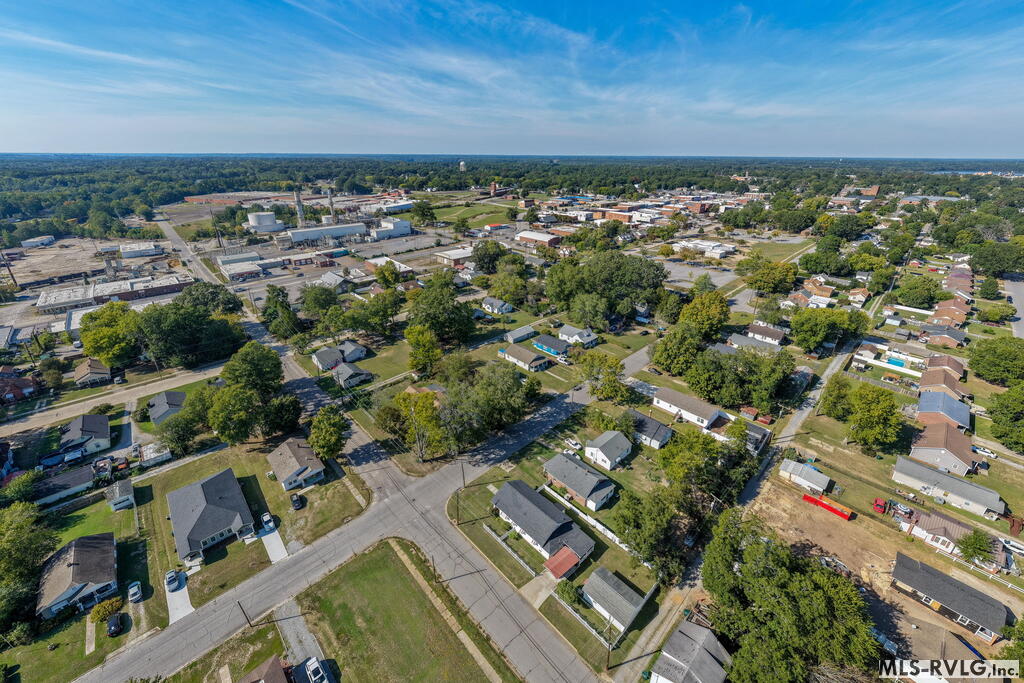 Residential/Vacation at 1220 Washington St, Roanoke Rapids NC 27870, photo 27 of 39