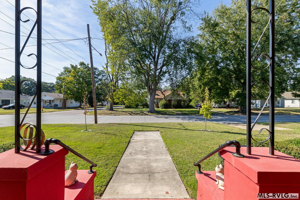 Residential/Vacation at 1220 Washington St, Roanoke Rapids NC 27870, photo 34 of 39