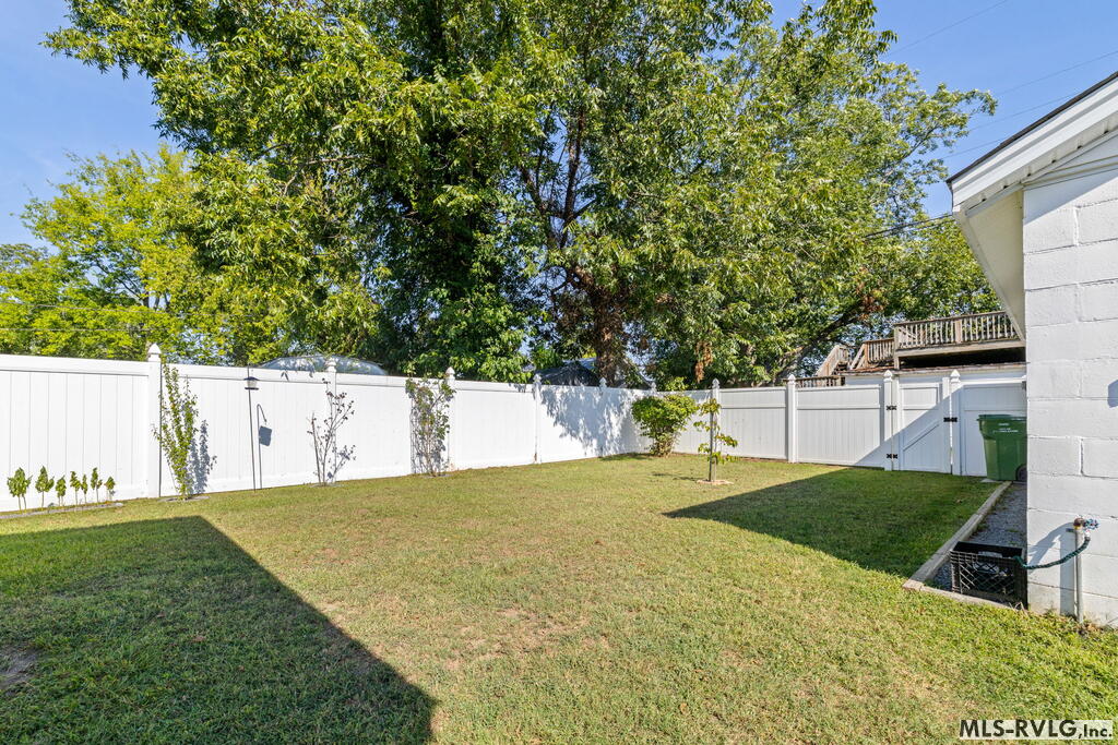 Residential/Vacation at 1220 Washington St, Roanoke Rapids NC 27870, photo 36 of 39