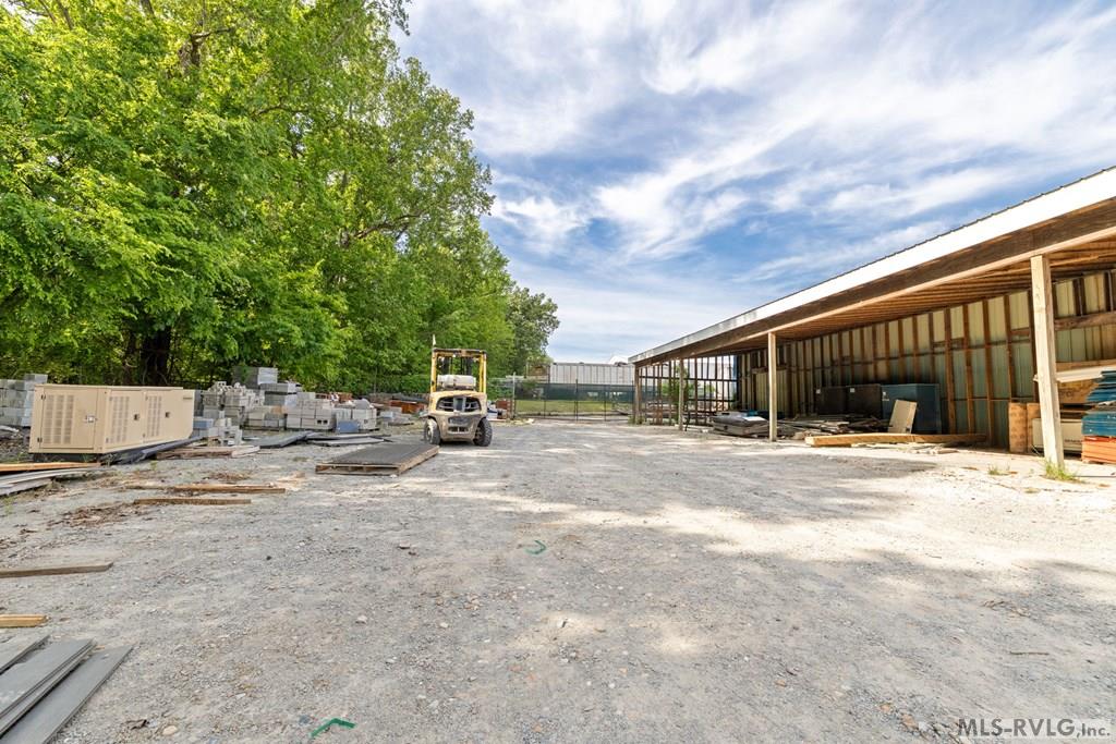 Commercial at 728 N Main, Emporia VA 23847, photo 13 of 56