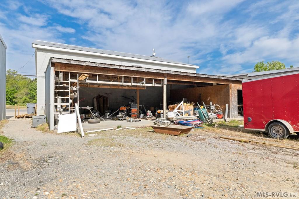 Commercial at 728 N Main, Emporia VA 23847, photo 14 of 56