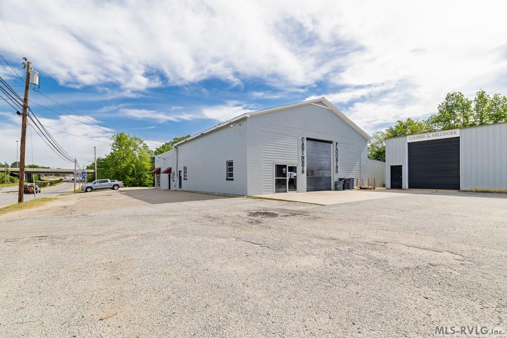 Commercial at 728 N Main, Emporia VA 23847, photo 2 of 56