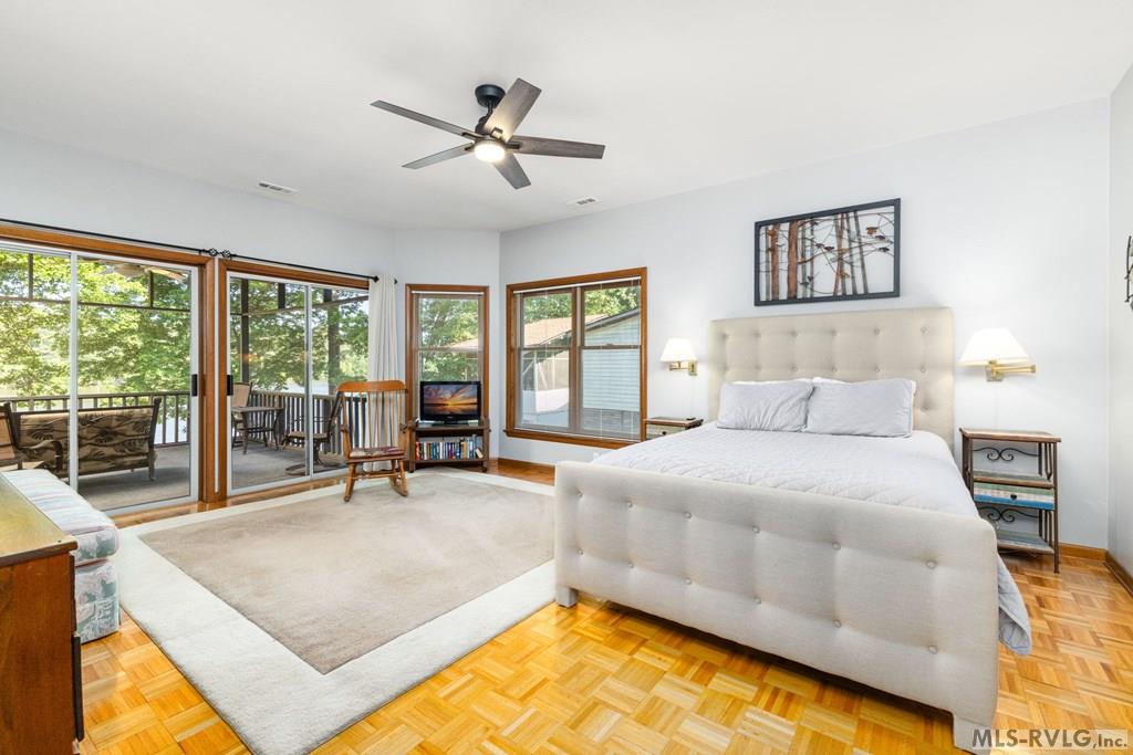 Large Primary Bed Room #1 - 999 Hawthorne Dr, Bracey VA 23919