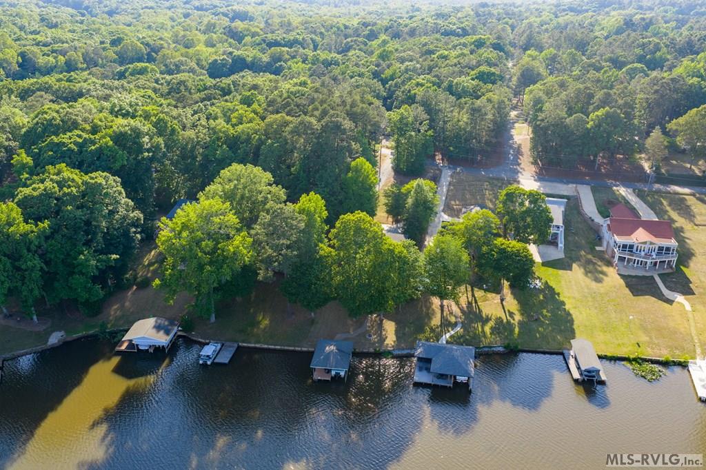 A delightful neighborhood - 999 Hawthorne Dr, Bracey VA 23919