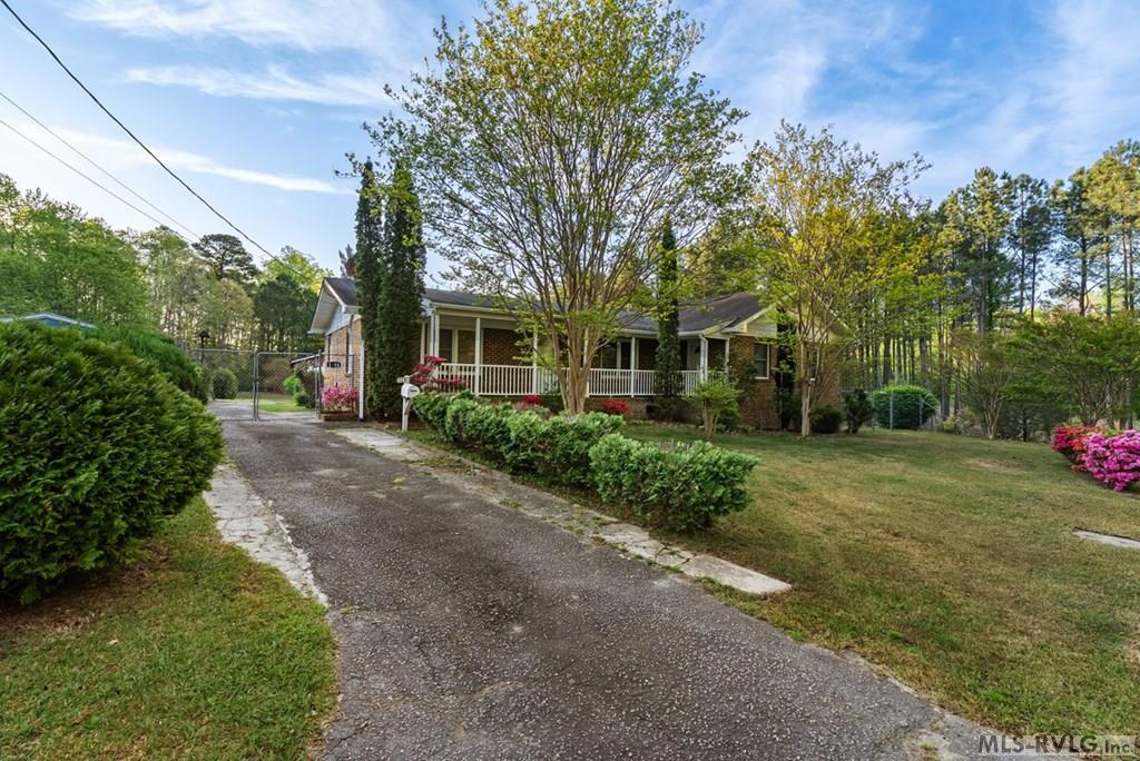 Residential/Vacation at 1118 Mapleton Street, Roanoke Rapids NC 27870, photo 2 of 43