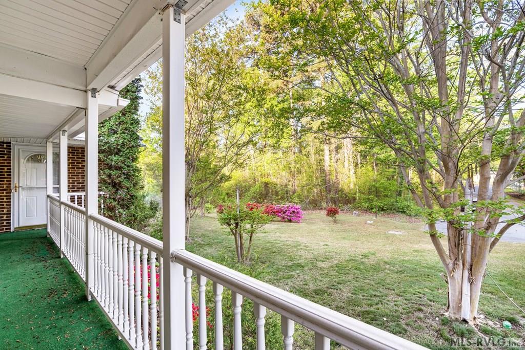 Residential/Vacation at 1118 Mapleton Street, Roanoke Rapids NC 27870, photo 4 of 43