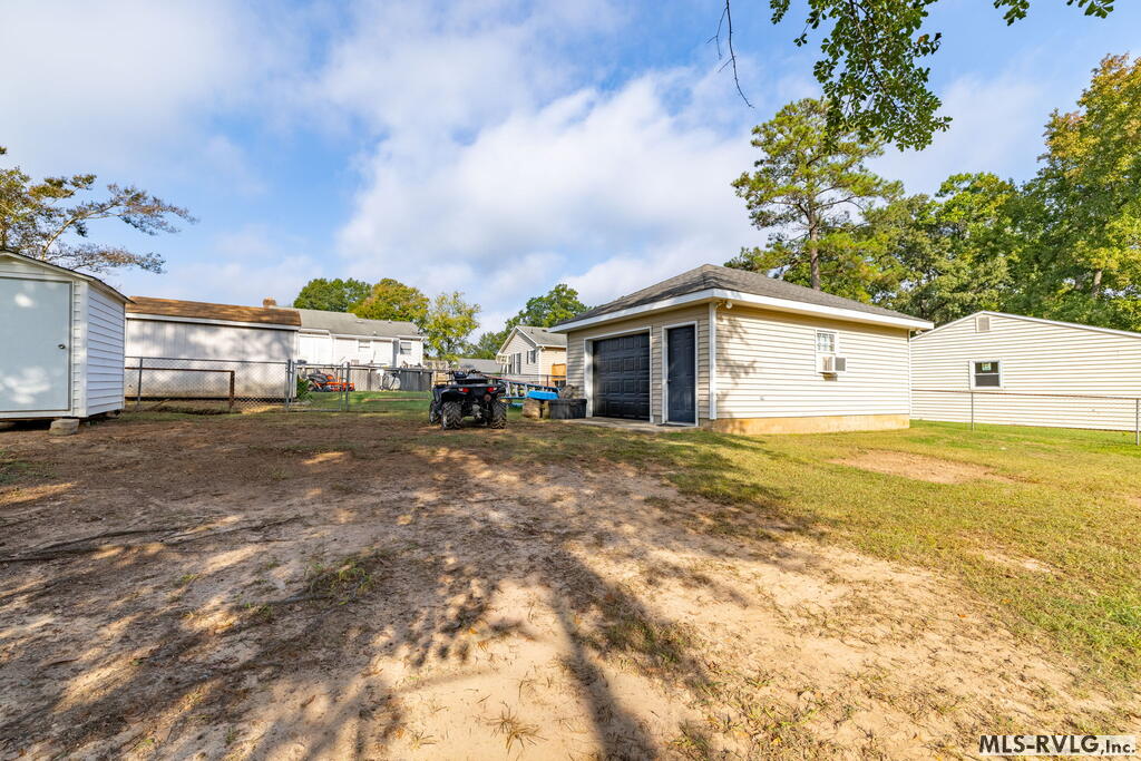 Residential/Vacation at 523 Pinecrest Ave., Roanoke Rapids NC 27870, photo 25 of 39