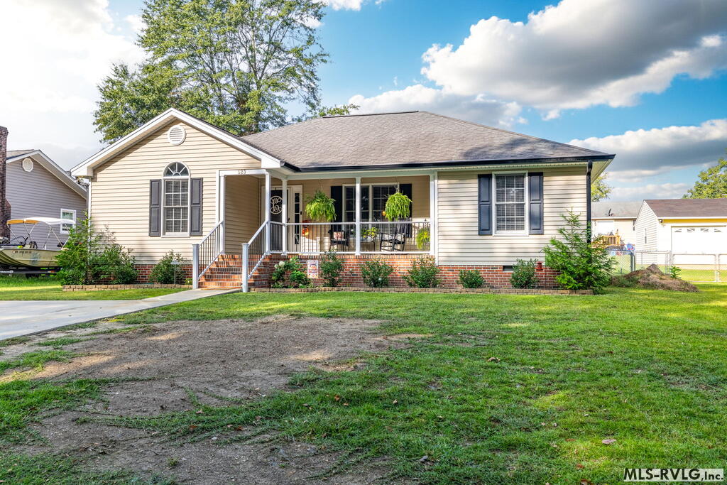 Residential/Vacation at 523 Pinecrest Ave., Roanoke Rapids NC 27870, photo 3 of 39