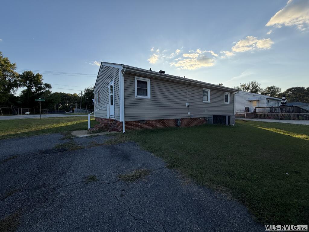 Residential/Vacation at 712 East 15th Street, Roanoke Rapids NC 27870, photo 18 of 23