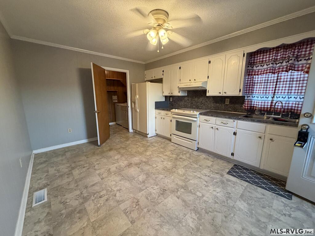 Residential/Vacation at 712 East 15th Street, Roanoke Rapids NC 27870, photo 3 of 23
