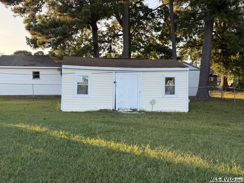 Residential/Vacation at 712 East 15th Street, Roanoke Rapids NC 27870, photo 8 of 23