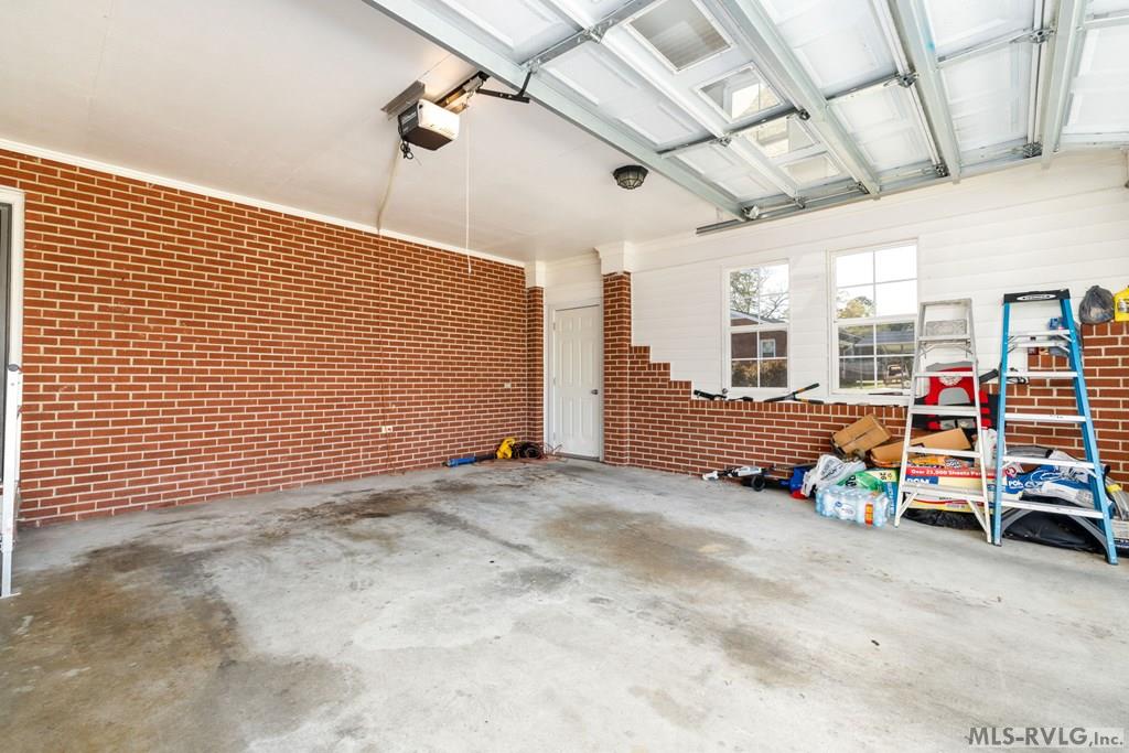 Residential/Vacation at 515 Oakwood Avenue, Roanoke Rapids NC 27870, photo 23 of 46